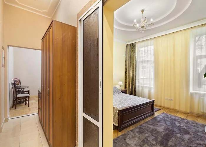 3х комнатная уютная в центре львова Daire Lviv