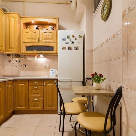 3х комнатная уютная в центре львова Apartment