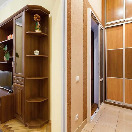 3х комнатная уютная в центре львова