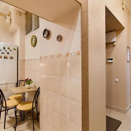 3х комнатная уютная в центре львова *