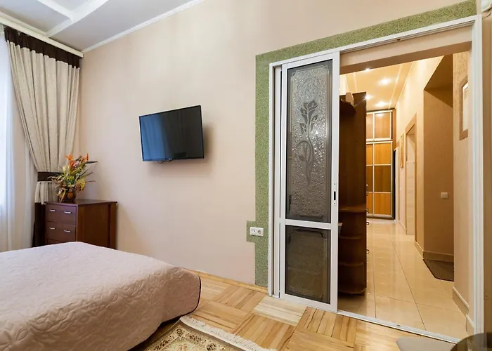 3х комнатная уютная в центре львова * リヴィウ