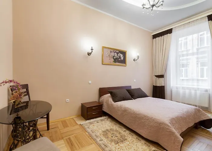 3х комнатная уютная в центре львова Apartment *